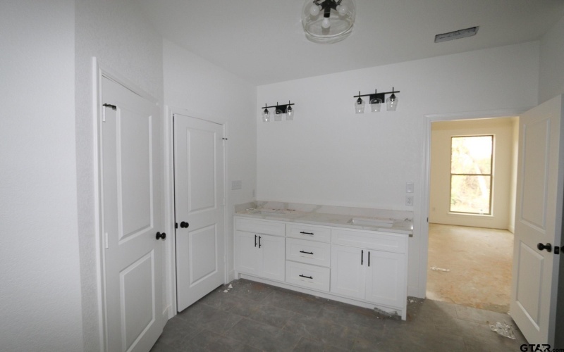 11786 Jayden Lane, Tyler, TX 75703, 3 Bedrooms Bedrooms, ,2 BathroomsBathrooms,Residential,For Sale,11786 Jayden Lane,0,25017442