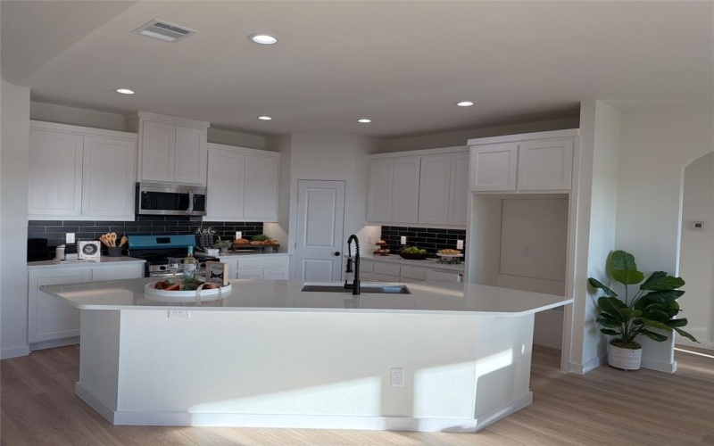 590 Anderson Ranch Road, Waxahachie, TX 75165, 3 Bedrooms Bedrooms, ,2 BathroomsBathrooms,Residential,For Sale,590 Anderson Ranch Road,0,21117744