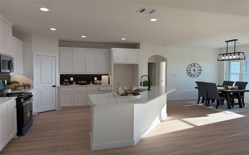 590 Anderson Ranch Road, Waxahachie, TX 75165, 3 Bedrooms Bedrooms, ,2 BathroomsBathrooms,Residential,For Sale,590 Anderson Ranch Road,0,21117744