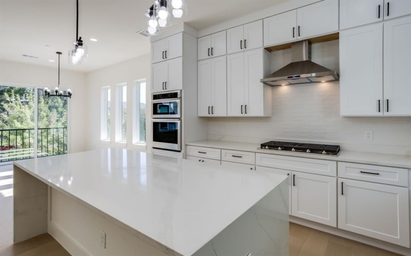 6001 Lewis Street, Dallas, TX 75206, 11 Bedrooms Bedrooms, ,10 BathroomsBathrooms,Residential Multi Family,For Sale,6001 Lewis Street,0,21119553