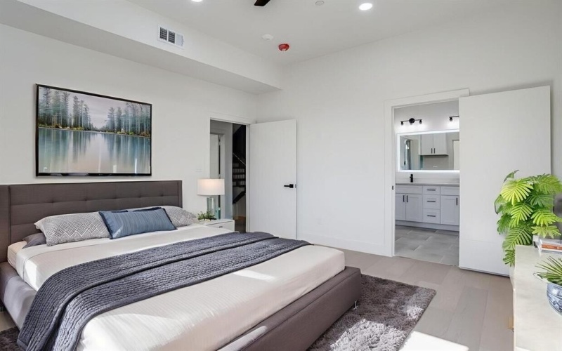 6001 Lewis Street, Dallas, TX 75206, 11 Bedrooms Bedrooms, ,10 BathroomsBathrooms,Residential Multi Family,For Sale,6001 Lewis Street,0,21119553