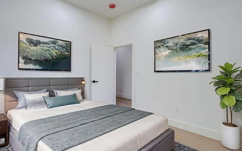 6001 Lewis Street, Dallas, TX 75206, 11 Bedrooms Bedrooms, ,10 BathroomsBathrooms,Residential Multi Family,For Sale,6001 Lewis Street,0,21119553