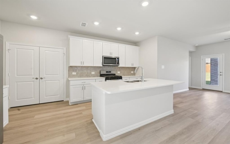 813 Leavenworth Drive, Princeton, TX 75071, 4 Habitaciones Habitaciones , ,2 BañosBaños,Residential,En Venta,813 Leavenworth Drive,0,21120913