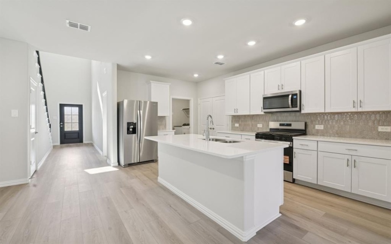 813 Leavenworth Drive, Princeton, TX 75071, 4 Habitaciones Habitaciones , ,2 BañosBaños,Residential,En Venta,813 Leavenworth Drive,0,21120913