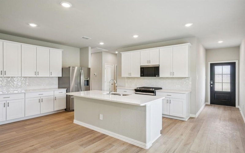 811 Leavenworth Drive, Princeton, TX 75071, 3 Habitaciones Habitaciones , ,2 BañosBaños,Residential,En Venta,811 Leavenworth Drive,0,21120916