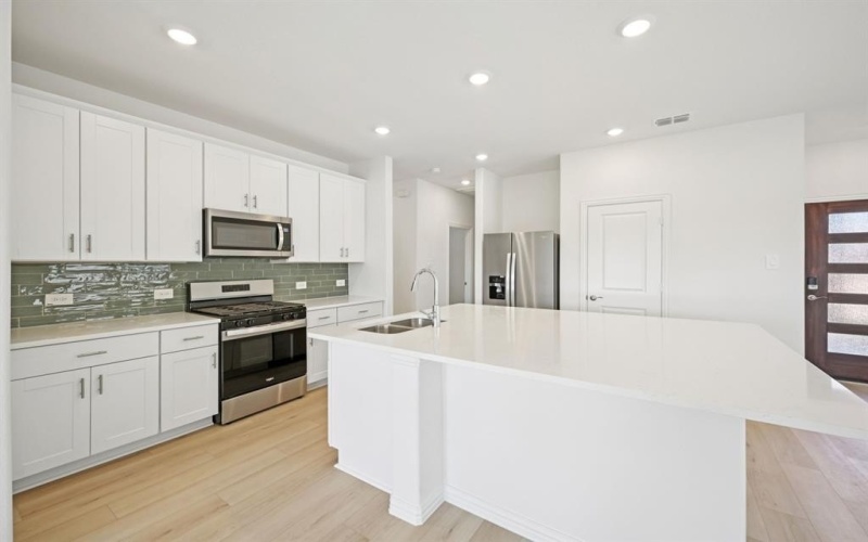 809 Leavenworth Drive, Princeton, TX 75071, 3 Bedrooms Bedrooms, ,2 BathroomsBathrooms,Residential,For Sale,809 Leavenworth Drive,0,21120919