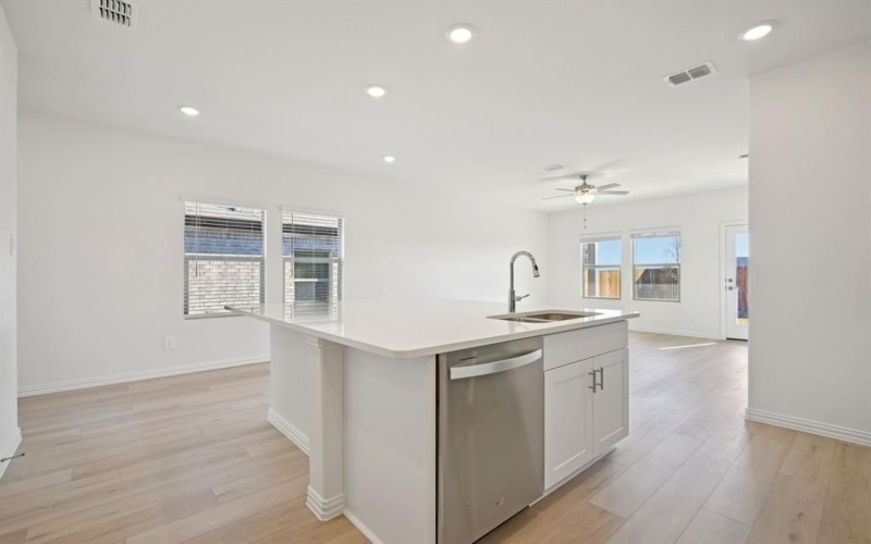 809 Leavenworth Drive, Princeton, TX 75071, 3 Bedrooms Bedrooms, ,2 BathroomsBathrooms,Residential,For Sale,809 Leavenworth Drive,0,21120919