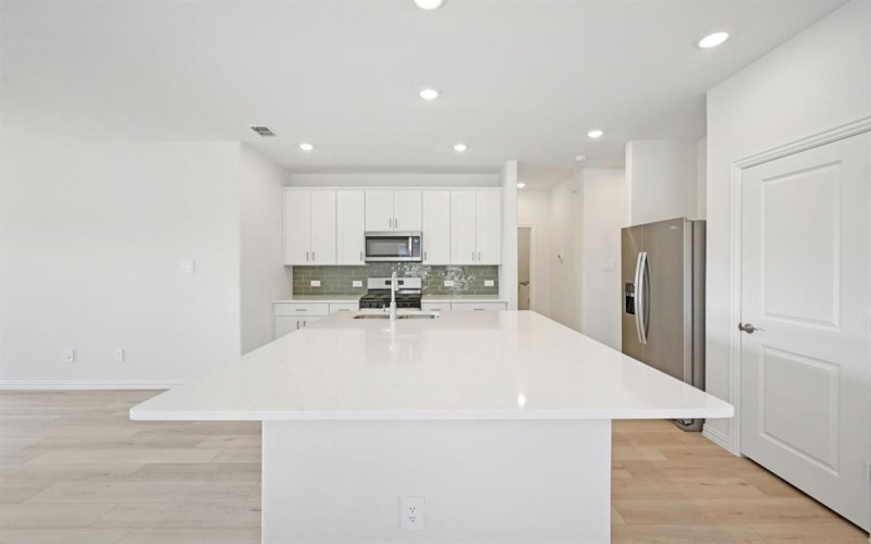 809 Leavenworth Drive, Princeton, TX 75071, 3 Bedrooms Bedrooms, ,2 BathroomsBathrooms,Residential,For Sale,809 Leavenworth Drive,0,21120919