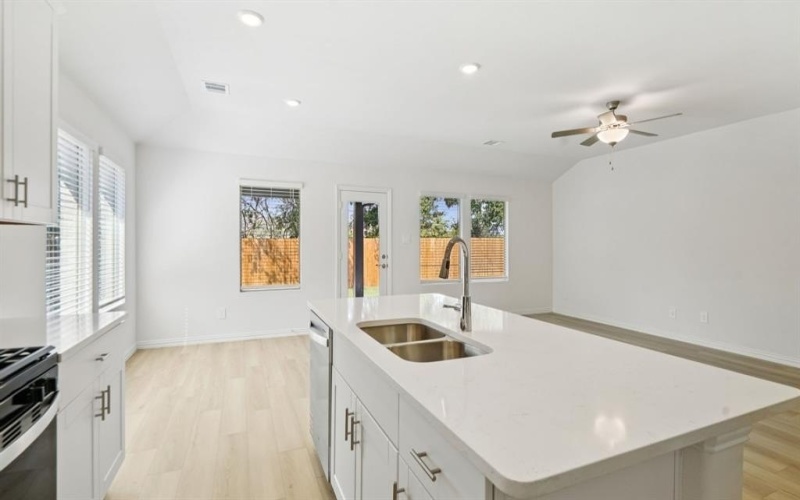 2206 Rannoch Street, Sherman, TX 75092, 4 Bedrooms Bedrooms, ,3 BathroomsBathrooms,Residential,For Sale,2206 Rannoch Street,0,21120932