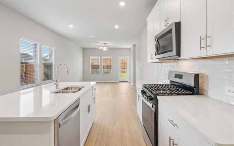 807 Leavenworth Drive, Princeton, TX 75071, 4 Bedrooms Bedrooms, ,2 BathroomsBathrooms,Residential,For Sale,807 Leavenworth Drive,0,21121629