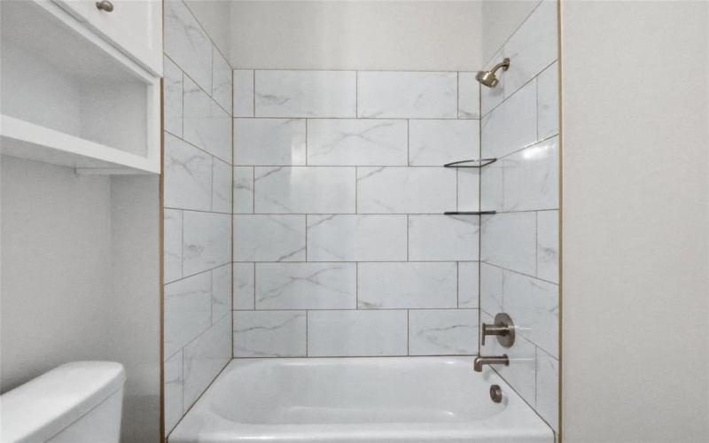 1941 Rossie Lee Drive, Bossier City, LA 71112, 3 Bedrooms Bedrooms, ,2 BathroomsBathrooms,Residential,For Sale,1941 Rossie Lee Drive,0,21122371