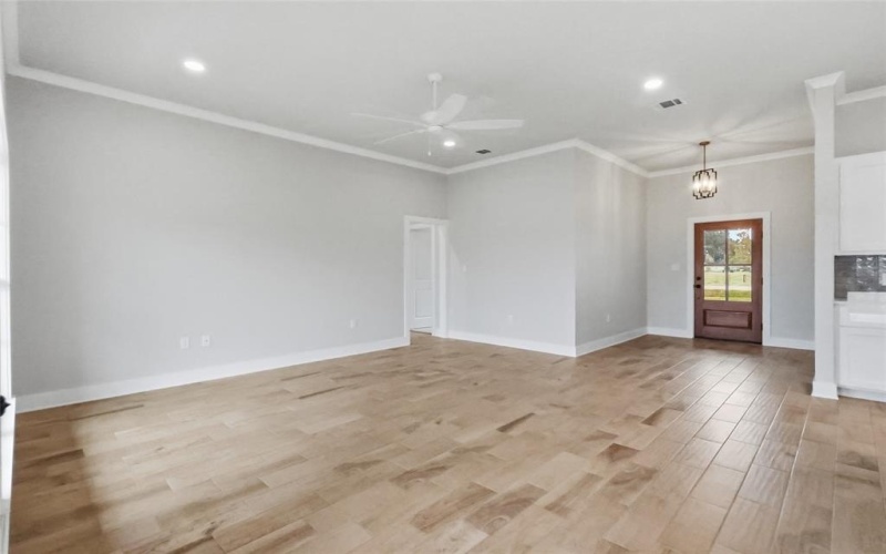 1941 Rossie Lee Drive, Bossier City, LA 71112, 3 Bedrooms Bedrooms, ,2 BathroomsBathrooms,Residential,For Sale,1941 Rossie Lee Drive,0,21122371