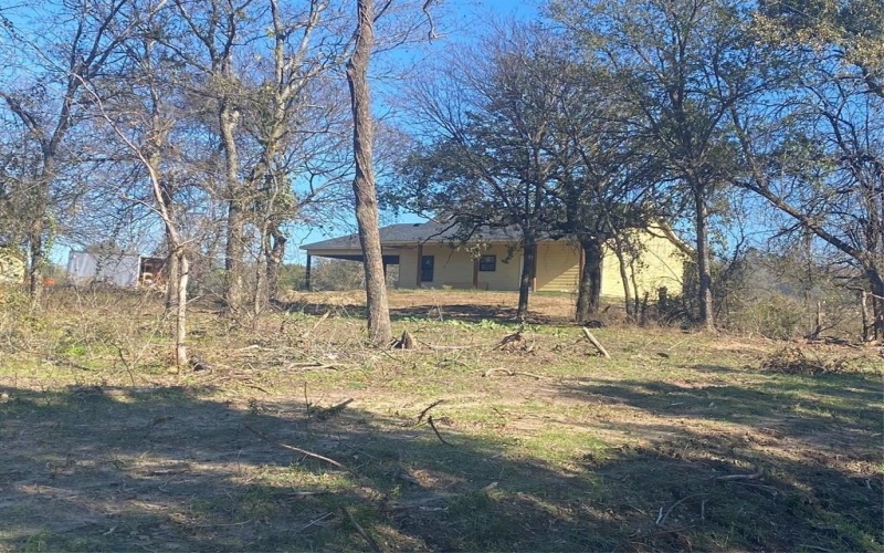 2001 Hoopers Court, Weatherford, TX 76085, 2 Bedrooms Bedrooms, ,2 BathroomsBathrooms,Residential,For Sale,2001 Hoopers Court,0,21123522