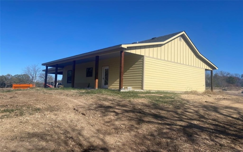 2001 Hoopers Court, Weatherford, TX 76085, 2 Bedrooms Bedrooms, ,2 BathroomsBathrooms,Residential,For Sale,2001 Hoopers Court,0,21123522