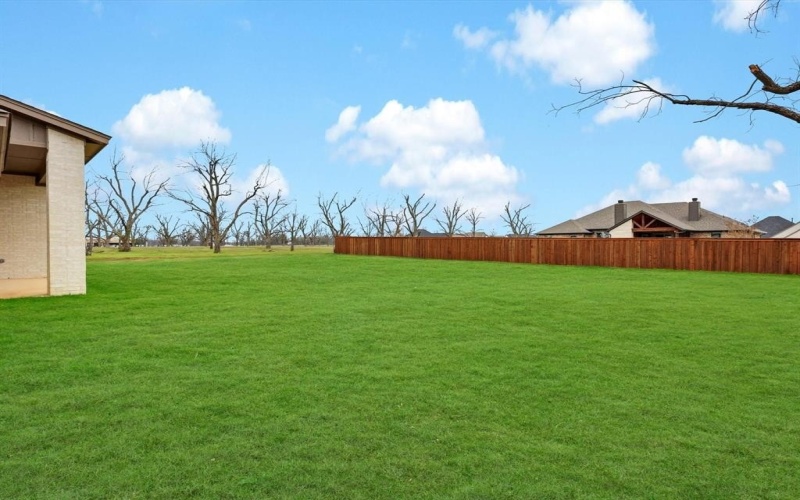 2005 Middlewood Circle, Granbury, TX 76049, 5 Bedrooms Bedrooms, ,2 BathroomsBathrooms,Residential,For Sale,2005 Middlewood Circle,0,21124062