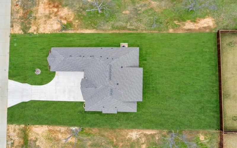 2005 Middlewood Circle, Granbury, TX 76049, 5 Bedrooms Bedrooms, ,2 BathroomsBathrooms,Residential,For Sale,2005 Middlewood Circle,0,21124062