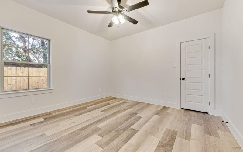 529 Berke Street, Newark, TX 76071, 3 Bedrooms Bedrooms, ,2 BathroomsBathrooms,Residential,For Sale,529 Berke Street,0,21124548