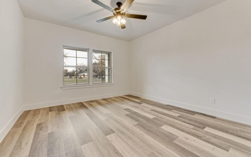 529 Berke Street, Newark, TX 76071, 3 Bedrooms Bedrooms, ,2 BathroomsBathrooms,Residential,For Sale,529 Berke Street,0,21124548