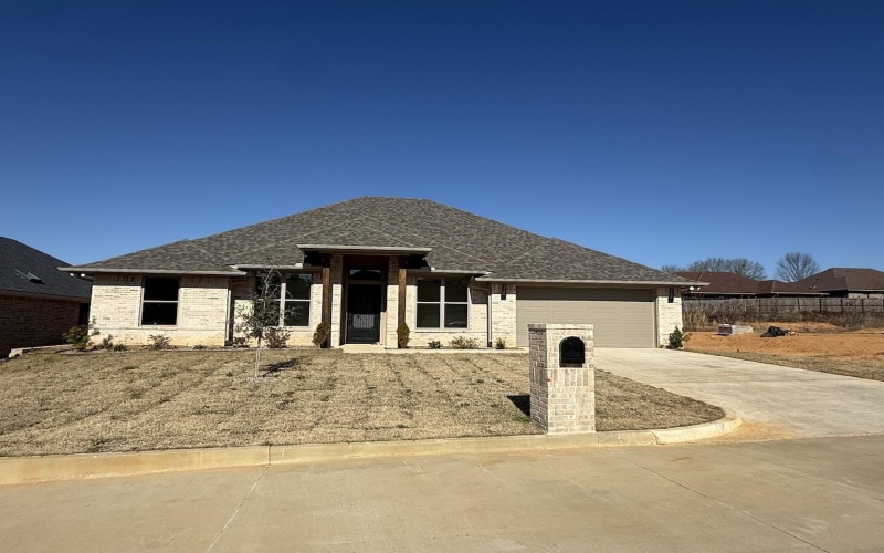 2511 WINDMILL LN, Longview, TX 75601, 4 Habitaciones Habitaciones , ,3 BañosBaños,Residential,En Venta,2511 WINDMILL LN,0,20250175