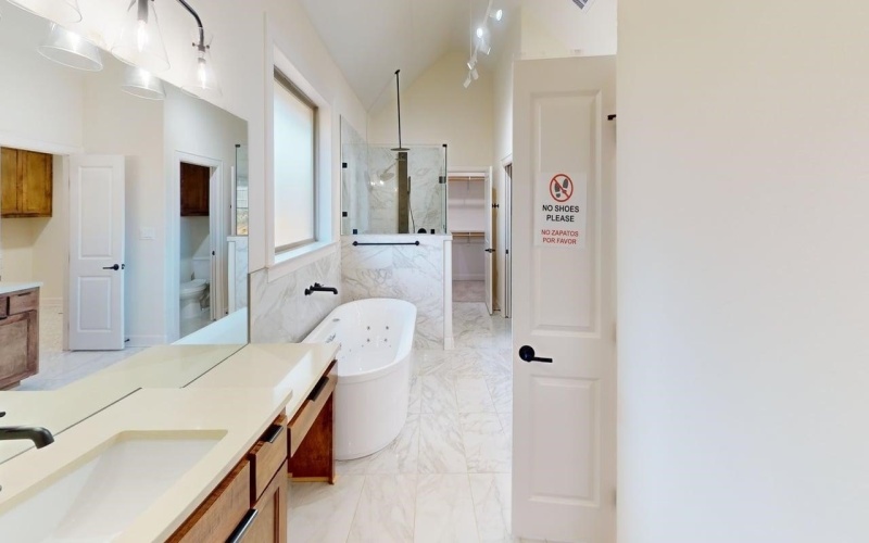 2511 WINDMILL LN, Longview, TX 75601, 4 Habitaciones Habitaciones , ,3 BañosBaños,Residential,En Venta,2511 WINDMILL LN,0,20250175