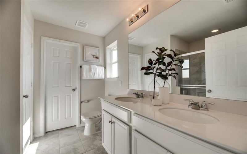 1090 Clear Dusk Lane, Forney, TX 75126, 4 Bedrooms Bedrooms, ,3 BathroomsBathrooms,Residential,For Sale,1090 Clear Dusk Lane,0,21127182