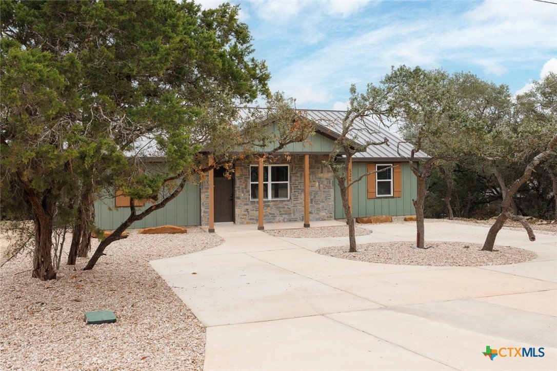 526 Eastview Drive, Canyon Lake, TX 78133, 3 Bedrooms Bedrooms, ,2 BathroomsBathrooms,Residential,For Sale,526 Eastview Drive,0,599376