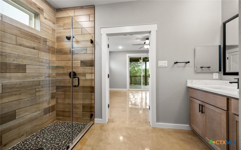 526 Eastview Drive, Canyon Lake, TX 78133, 3 Bedrooms Bedrooms, ,2 BathroomsBathrooms,Residential,For Sale,526 Eastview Drive,0,599376