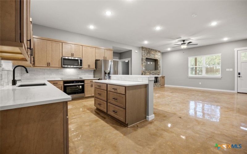 526 Eastview Drive, Canyon Lake, TX 78133, 3 Bedrooms Bedrooms, ,2 BathroomsBathrooms,Residential,For Sale,526 Eastview Drive,0,599376