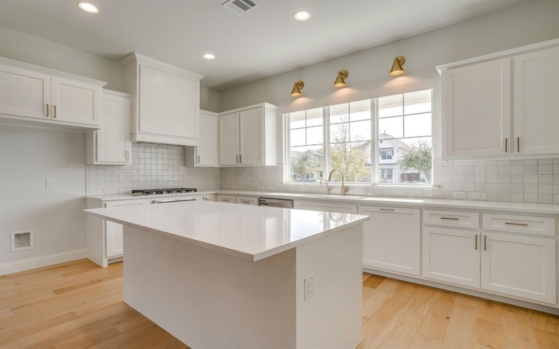 14436 Walsh Avenue, Fort Worth, TX 76008, 4 Habitaciones Habitaciones , ,3 BañosBaños,Residential,En Venta,14436 Walsh Avenue,0,21125316