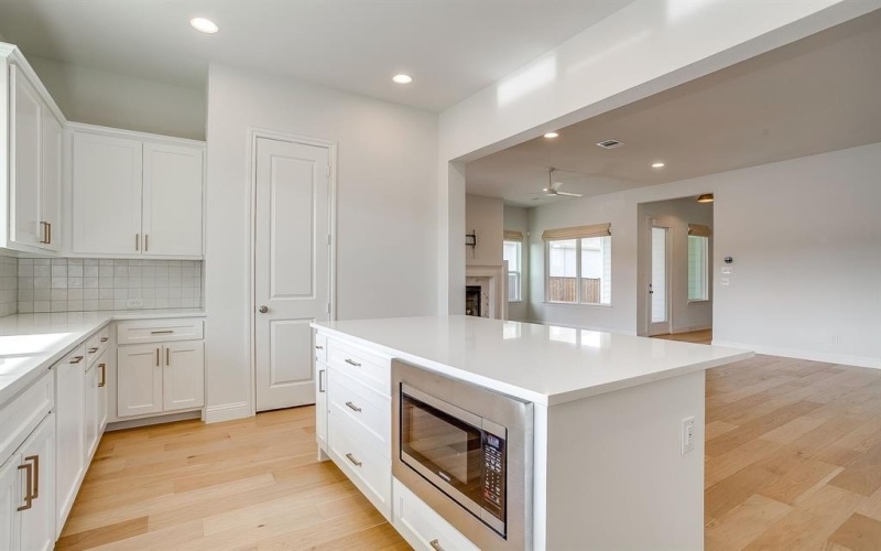 14436 Walsh Avenue, Fort Worth, TX 76008, 4 Habitaciones Habitaciones , ,3 BañosBaños,Residential,En Venta,14436 Walsh Avenue,0,21125316