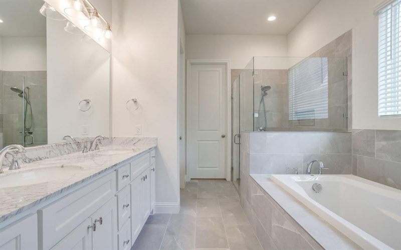 14436 Walsh Avenue, Fort Worth, TX 76008, 4 Habitaciones Habitaciones , ,3 BañosBaños,Residential,En Venta,14436 Walsh Avenue,0,21125316