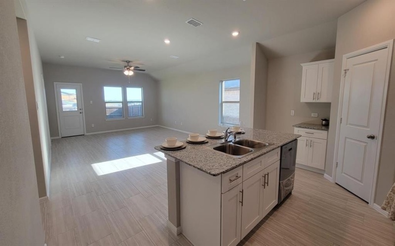 9429 MINT HILL Drive, Fort Worth, TX 76108, 4 Habitaciones Habitaciones , ,2 BañosBaños,Residential,En Venta,9429 MINT HILL Drive,0,21125516