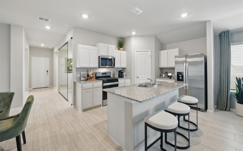 5404 ROLLINS Drive, Denton, TX 76249, 5 Habitaciones Habitaciones , ,3 BañosBaños,Residential,En Venta,5404 ROLLINS Drive,0,21125601