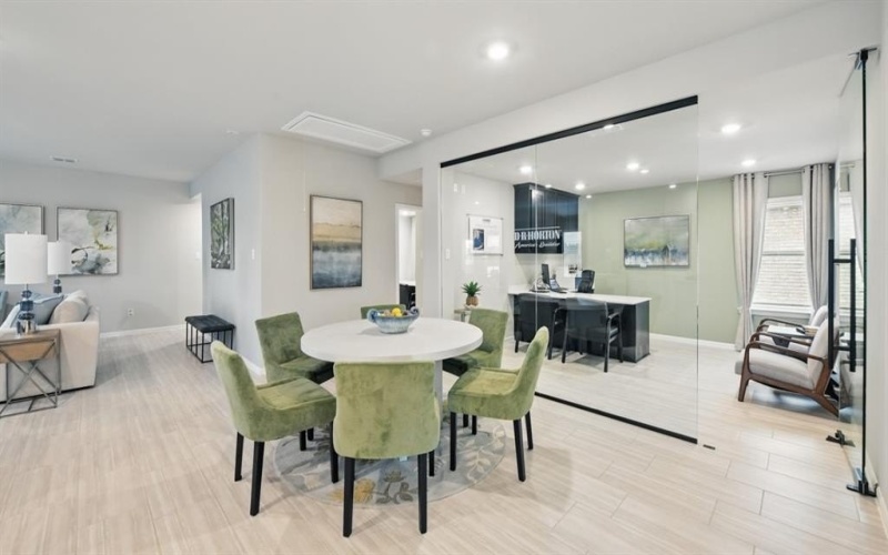 5404 ROLLINS Drive, Denton, TX 76249, 5 Habitaciones Habitaciones , ,3 BañosBaños,Residential,En Venta,5404 ROLLINS Drive,0,21125601