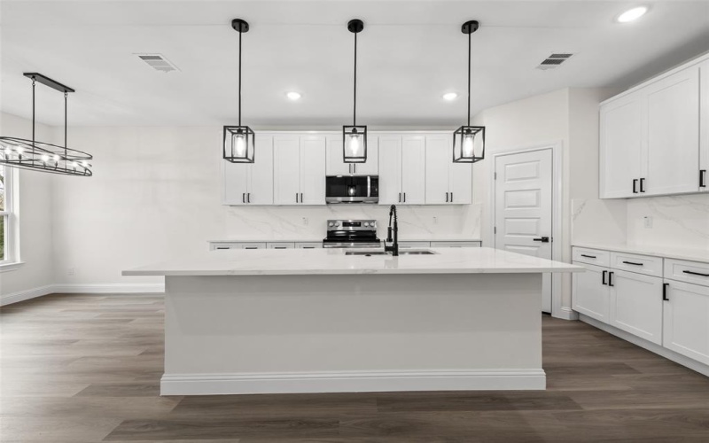 1505 Up The Grove Street, Greenville, TX 75401, 4 Bedrooms Bedrooms, ,2 BathroomsBathrooms,Residential,For Sale,1505 Up The Grove Street,0,21126345