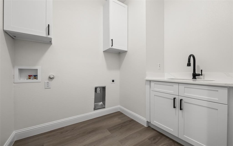 1505 Up The Grove Street, Greenville, TX 75401, 4 Bedrooms Bedrooms, ,2 BathroomsBathrooms,Residential,For Sale,1505 Up The Grove Street,0,21126345