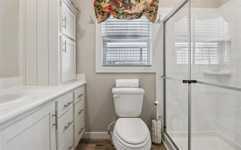 506 Brazos Harbor Drive, Granbury, TX 76048, 1 Dormitorio Habitaciones , ,1 BañoBaños,Residential,En Venta,506 Brazos Harbor Drive,0,21126387