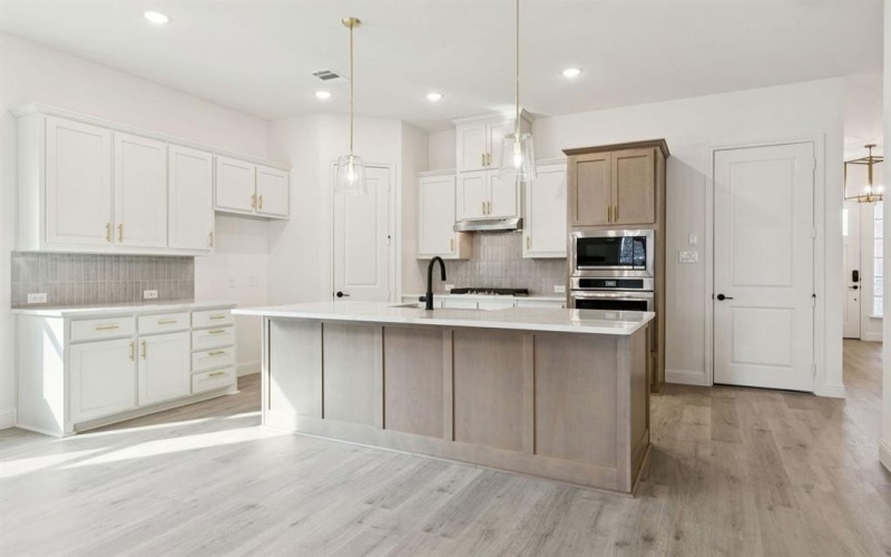 5409 Bardwell Drive, Denton, TX 76226, 4 Habitaciones Habitaciones , ,2 BañosBaños,Residential,En Venta,5409 Bardwell Drive,0,21126624