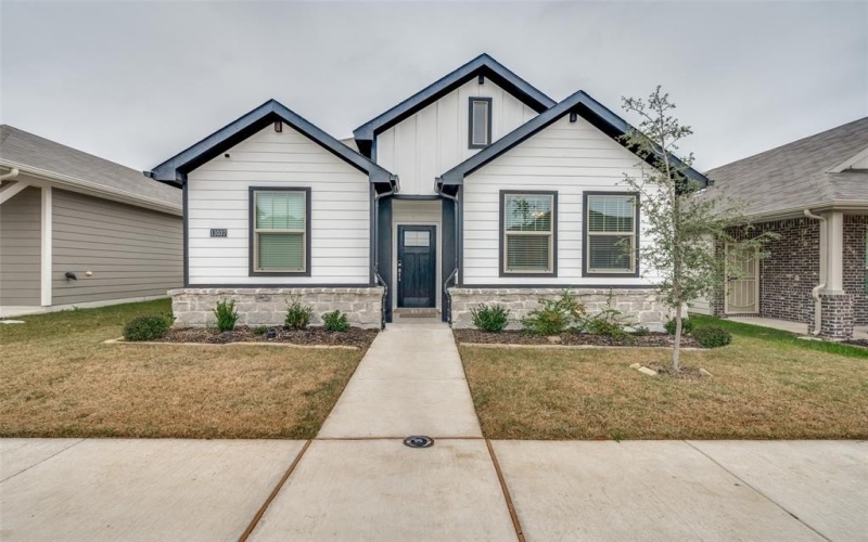 11037 Firebrush Lane, Fort Worth, TX 76108, 4 Bedrooms Bedrooms, ,2 BathroomsBathrooms,Residential,For Sale,11037 Firebrush Lane,0,21126653