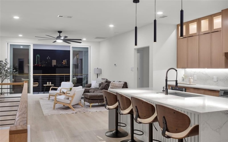 1312 Compton Street, Dallas, TX 75203, 4 Habitaciones Habitaciones , ,2 BañosBaños,Residential,En Venta,1312 Compton Street,0,21126746