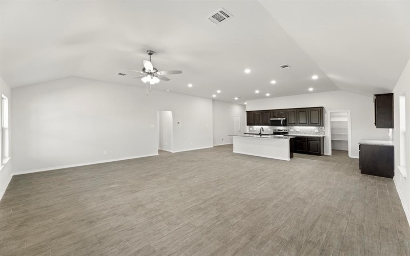 7816 Kingfisher Road, Aubrey, TX 76227, 3 Bedrooms Bedrooms, ,2 BathroomsBathrooms,Residential,For Sale,7816 Kingfisher Road,0,21126817