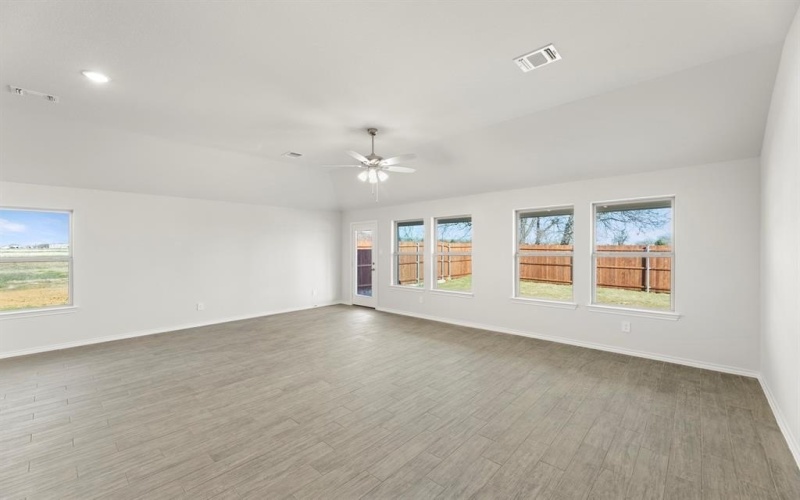 7816 Kingfisher Road, Aubrey, TX 76227, 3 Bedrooms Bedrooms, ,2 BathroomsBathrooms,Residential,For Sale,7816 Kingfisher Road,0,21126817