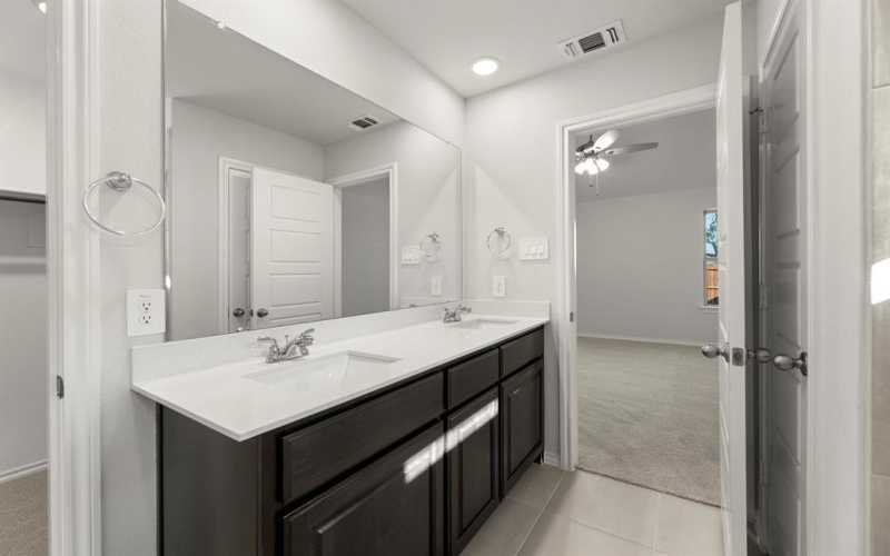 7816 Kingfisher Road, Aubrey, TX 76227, 3 Bedrooms Bedrooms, ,2 BathroomsBathrooms,Residential,For Sale,7816 Kingfisher Road,0,21126817