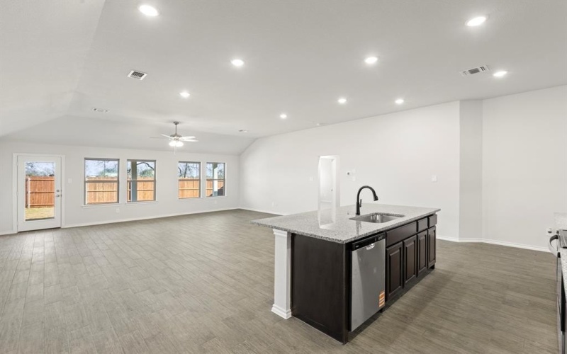 7816 Kingfisher Road, Aubrey, TX 76227, 3 Bedrooms Bedrooms, ,2 BathroomsBathrooms,Residential,For Sale,7816 Kingfisher Road,0,21126817