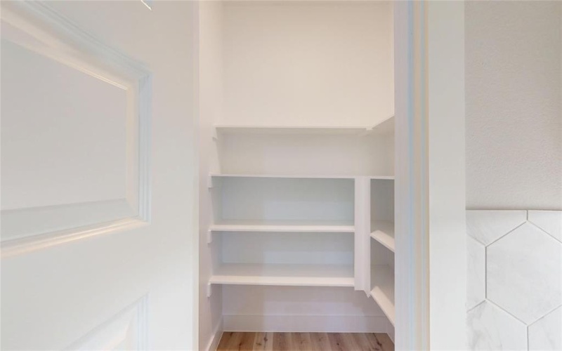 716 Del Drive, Denton, TX 76207, 4 Habitaciones Habitaciones , ,2 BañosBaños,Residential,En Venta,716 Del Drive,0,21126842