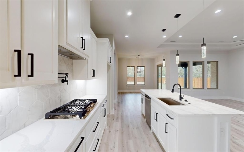 716 Del Drive, Denton, TX 76207, 4 Habitaciones Habitaciones , ,2 BañosBaños,Residential,En Venta,716 Del Drive,0,21126842