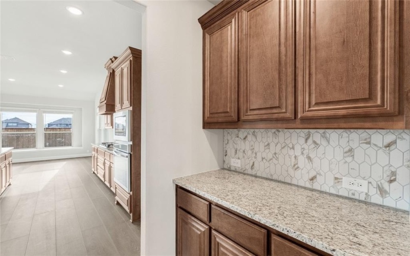 2618 Waterfall Court, Mansfield, TX 76084, 4 Bedrooms Bedrooms, ,5 BathroomsBathrooms,Residential,For Sale,2618 Waterfall Court,0,21126894