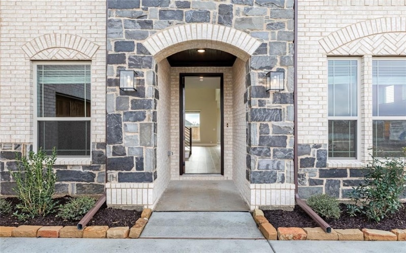 2618 Waterfall Court, Mansfield, TX 76084, 4 Bedrooms Bedrooms, ,5 BathroomsBathrooms,Residential,For Sale,2618 Waterfall Court,0,21126894