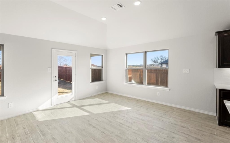 7704 Kingfisher Road, Aubrey, TX 76227, 3 Bedrooms Bedrooms, ,2 BathroomsBathrooms,Residential,For Sale,7704 Kingfisher Road,0,21126900