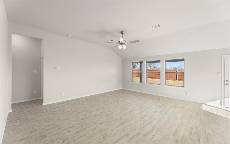 7704 Kingfisher Road, Aubrey, TX 76227, 3 Bedrooms Bedrooms, ,2 BathroomsBathrooms,Residential,For Sale,7704 Kingfisher Road,0,21126900